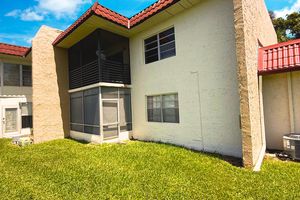 218 LAKE FRANCES DR, WEST PALM BEACH, FL