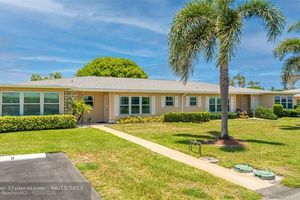 155 HIGH POINT BLVD B, BOYNTON BEACH, FL