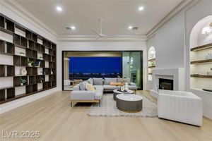 2104 HOT OAK RIDGE ST, LAS VEGAS, NV
