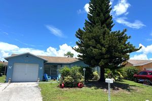 7235 PINE BLUFF DR, LAKE WORTH, FL