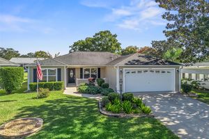 828 SILVER OAK AVE, LADY LAKE, FL