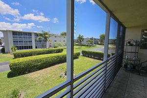 2856 GARDEN DR 201, LAKE WORTH, FL