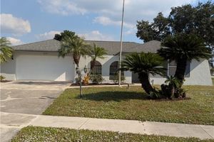 997 CHARLEMAGNE BLVD, NAPLES, FL