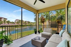 190 VINTAGE CIR APT 202, NAPLES, FL