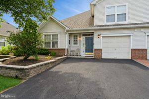 15 LADY SLIPPER LN, LANGHORNE, PA