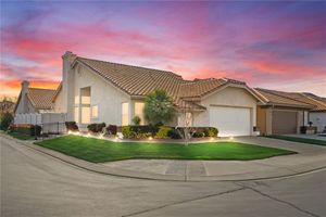 1284 CYPRESS POINT DR, BANNING, CA