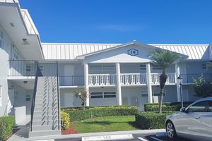 19 COLONIAL CLUB DR 200, BOYNTON BEACH, FL