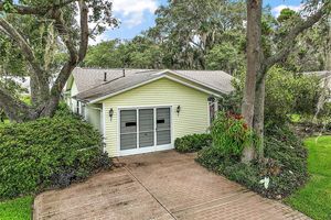 24 BRIGADOON CIR, LEESBURG, FL