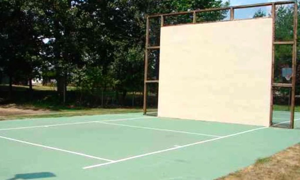 Tennis Practice Facilities