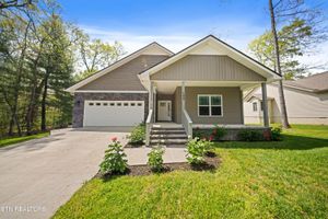 108 PEEBLES RD, CROSSVILLE, TN