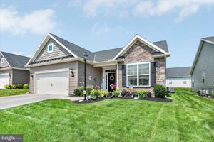 679 CYPRESS DR # 76, HANOVER, PA