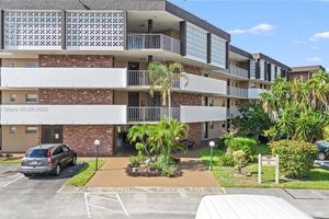 2901 NW 46TH AVE APT 408, LAUDERDALE LAKES, FL