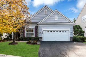 212 SHERWOOD CT, SOMERSET, NJ