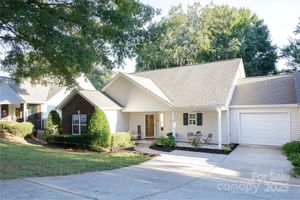 119 ASHWOOD LN, MOORESVILLE, NC
