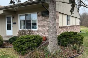 25225 POTOMAC DR # 8, SOUTH LYON, MI