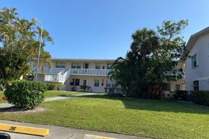 215 CANTERBURY J, WEST PALM BEACH, FL