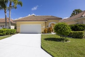 1668 VICTORIA CIR, VERO BEACH, FL
