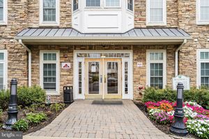 1204 CEDAR VILLAGE BLVD # 204, EAST BRUNSWICK, NJ