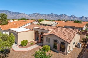 858 E CROWN RIDGE DR, ORO VALLEY, AZ