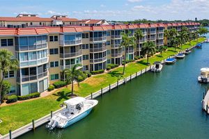 1300 N PORTOFINO DR APT 103, SARASOTA, FL