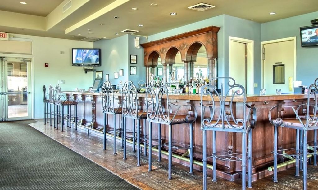 The Crooked Putter Bar