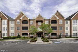 7055 HERITAGE HUNT DR APT 207, GAINESVILLE, VA