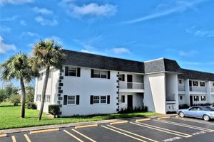 302 47TH AVENUE DR 117, BRADENTON, FL