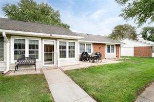 222 BLACKPOOL CT B, RIDGE, NY