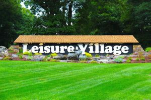 305 TORQUAY CT UNIT C, RIDGE, NY