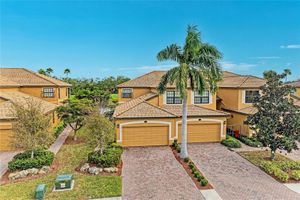 7107 GRAND ESTUARY TRL 101, BRADENTON, FL
