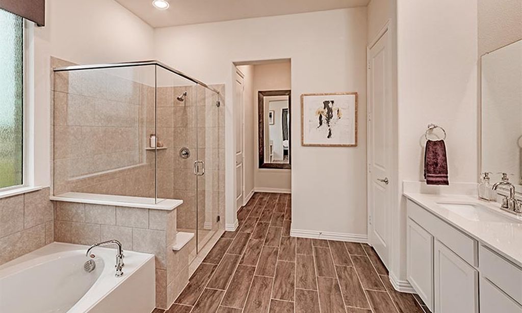 Model Master Bath