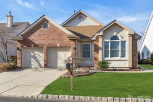 16 BRIGHTON CT, MONROE, NJ