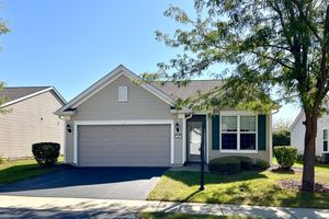 704 FLAG DR, SHOREWOOD, IL