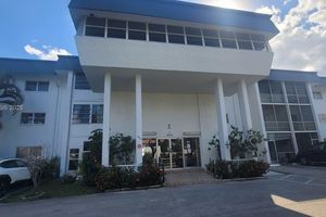 4880 NW 22ND ST 301, LAUDERHILL, FL