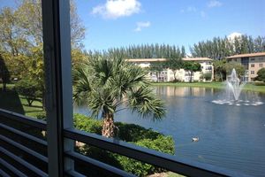 1805 ELEUTHERA PT APT J2, COCONUT CREEK, FL