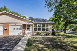 10 JEFFERSON LN B, WHITING, NJ