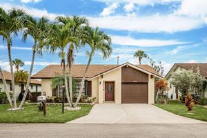 6247 RED CEDAR CIR, GREENACRES, FL