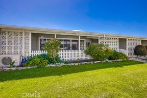 13983 THUNDERBIRD DR APT 3K, SEAL BEACH, CA