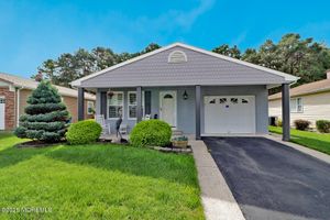 73 CHESTERFIELD LN, TOMS RIVER, NJ