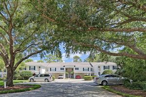 802 MONTROSE DR UNIT 204, VENICE, FL