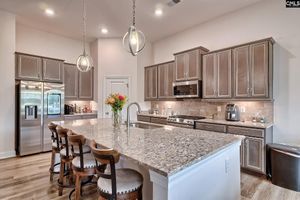 203 DOE MEADOW LN, ELGIN, SC