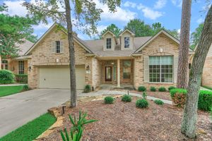 6 WRENFIELD PL, THE WOODLANDS, TX