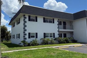 102 47TH AVENUE DR W APT 136, BRADENTON, FL