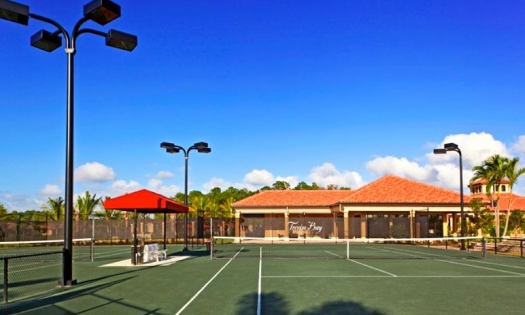 8 Lighted Har-Tru Tennis Courts
