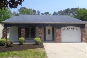 75 MAIDSTONE PL, SOUTHAMPTON, NJ