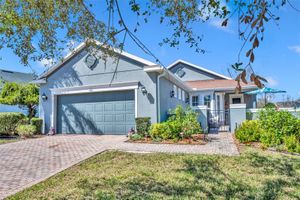 109 FALLING ACORN AVE, GROVELAND, FL
