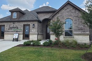 5964 CARMONA TRL, FORT WORTH, TX