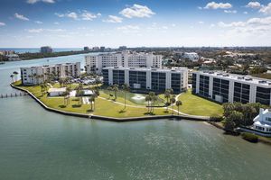 100 INTRACOASTAL PL 204, JUPITER, FL