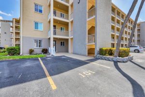 3521 LAKE BAYSHORE DR # 3521, BRADENTON, FL