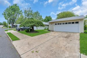 104 CHATHAM DR B, MONROE, NJ